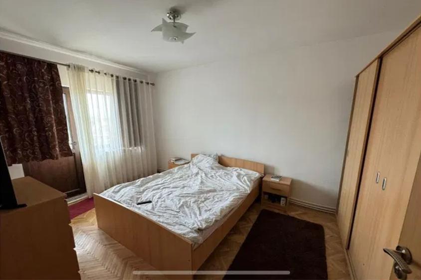 Apartament trei camere - 77mp- Liceul Pedagogic - 5