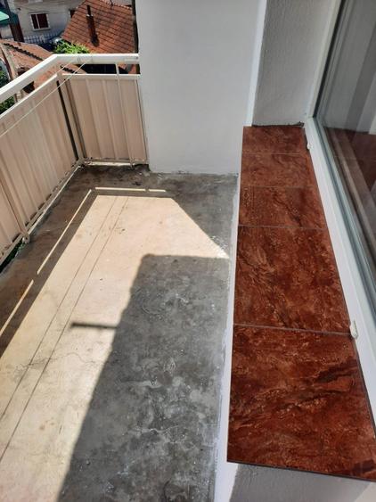 Se inchireaza pe perioada lunga apartament cu o camera,bucatarie,baie,hol,balcon decomandat.Incalzire proprie,bucatarie complet utilata,recent renovat - 8