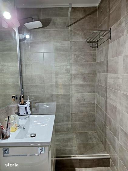 Apartament cu 3 camere în Micro 17