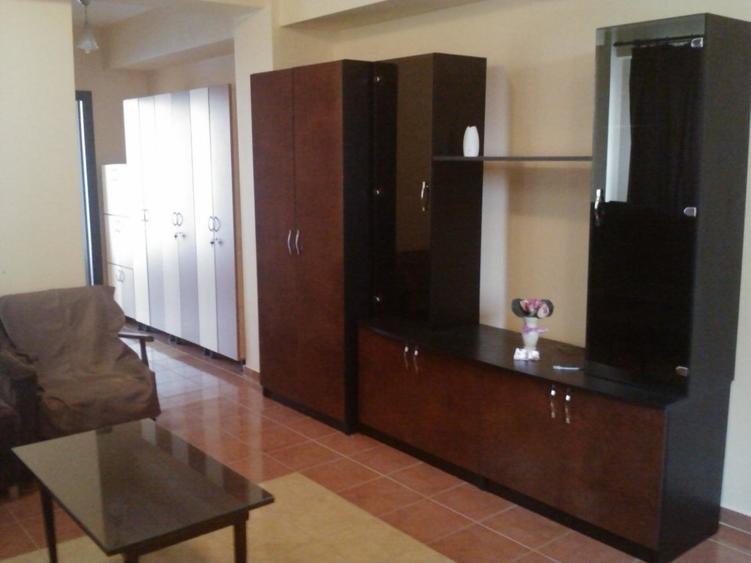 Lipovei- Pizzeria Thalia 2 cam 320 euro - 3