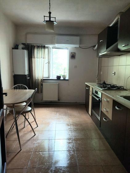 Apartament 3 camere decomandat, Etaj 2 Zona Orizont (Stirbei Voda) - 6