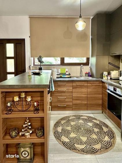 Apartament cu 3 camere, mobilat în Bună Ziua