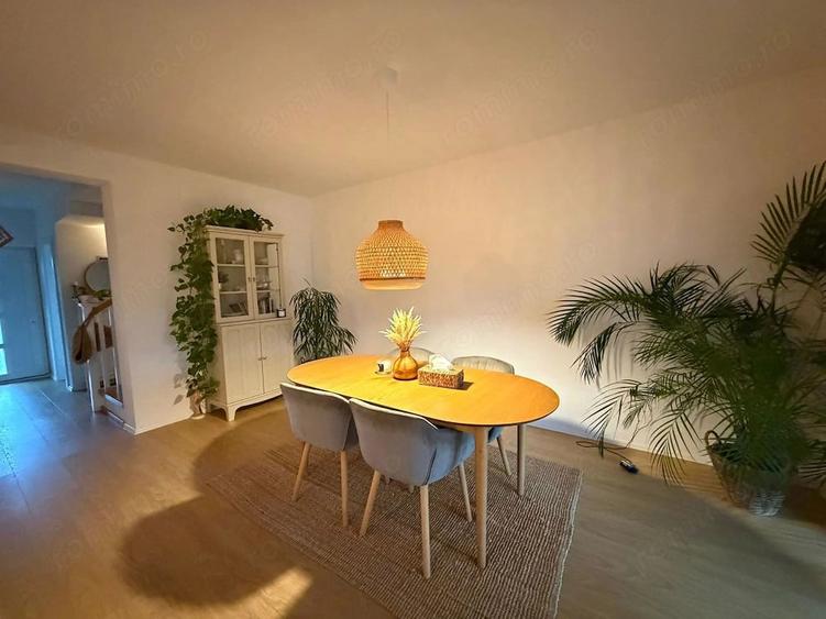 Casă cu 4 camere cu Teren 250 Mp în Giroc