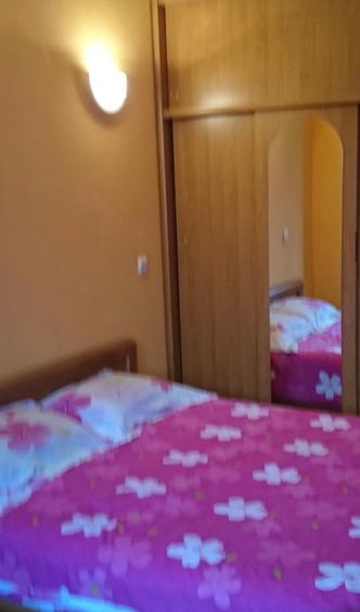 Apartament cu 3 camere semidecomandat în Basarab