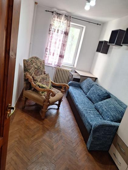 Apartament cu 4 camere circular în Tomis Nord