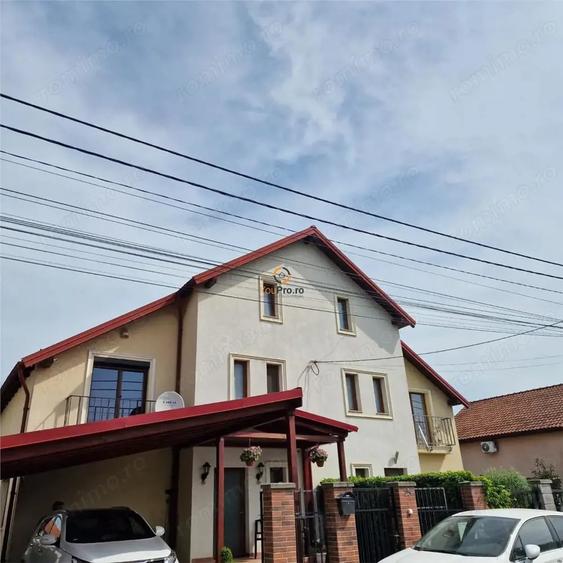Casă cu 5 camere cu Teren 333 Mp în Central