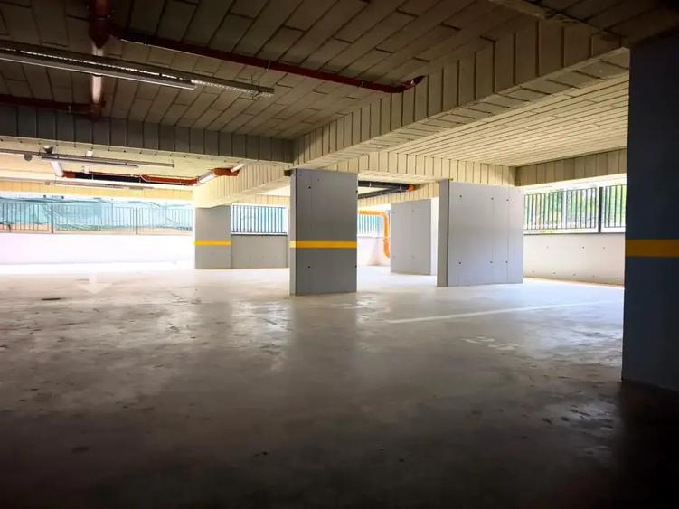 Apartament cu 3 camere decomandat în Theodor Pallady