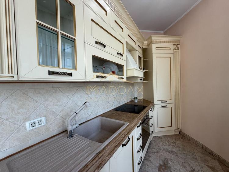 Casă cu 9 camere cu Canalizare în Pipera