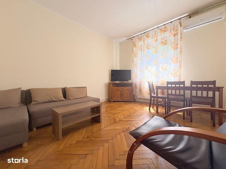 Apartament cu 3 camere decomandat în Medicină
