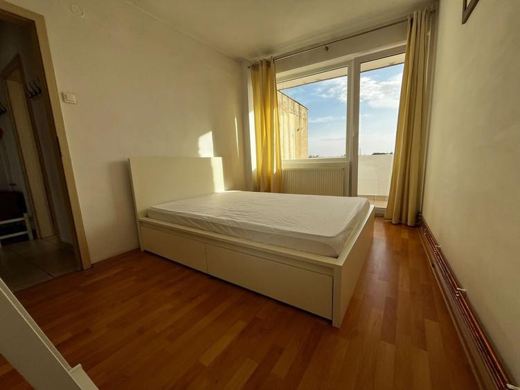 Apartament cu 3 camere, mobilat în Ultracentral