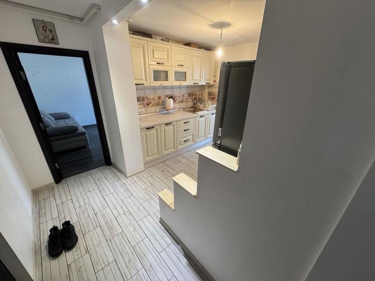 Apartament cu 2 camere decomandat, mobilat în Km 5