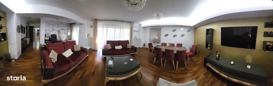 Apartament cu 4 camere în Tei