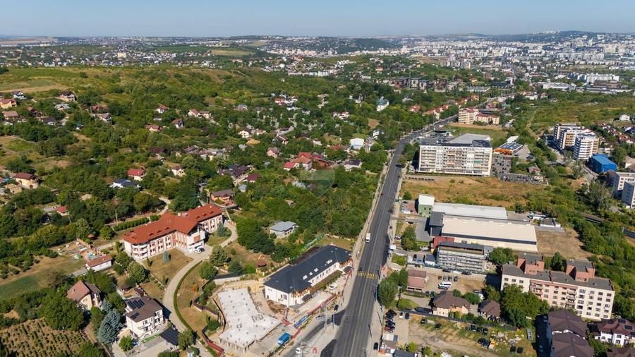 Teren Construcții intravilan de 6949 mp, în Bucium