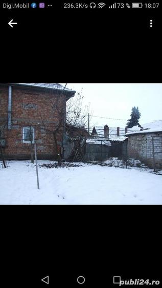 Casă cu 4 camere în Luna