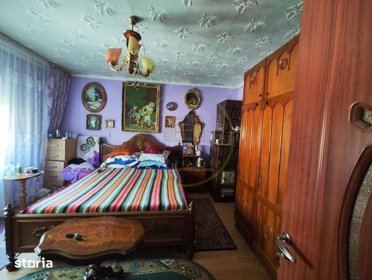Casă cu 5 camere cu Teren 1296 Mp în Bucovăț