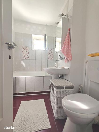 Apartament cu 2 camere decomandat în Calea București