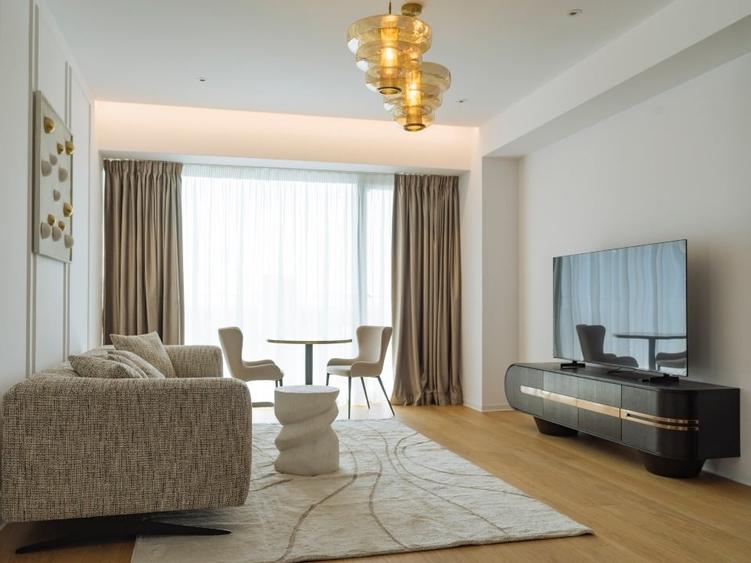 Apartament cu 3 camere semidecomandat, mobilat în Aviației