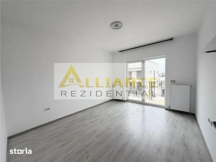 Casă individuală cu 4 camere cu Canalizare în Berceni
