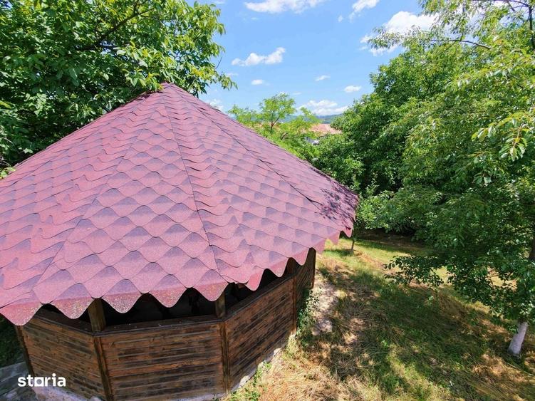 Casă cu 4 camere în Central