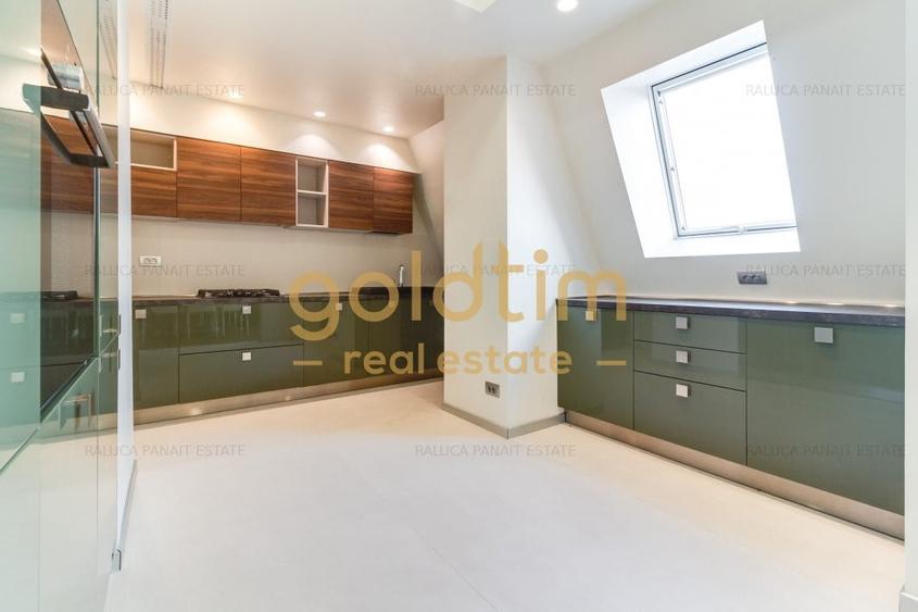 Apartament cu 4 camere nedecomandat, mobilat în Iancu Nicolae