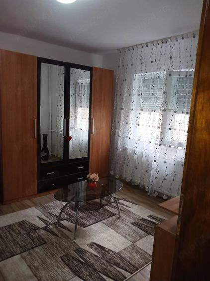 Garsonieră decomandată în Exterior Vest