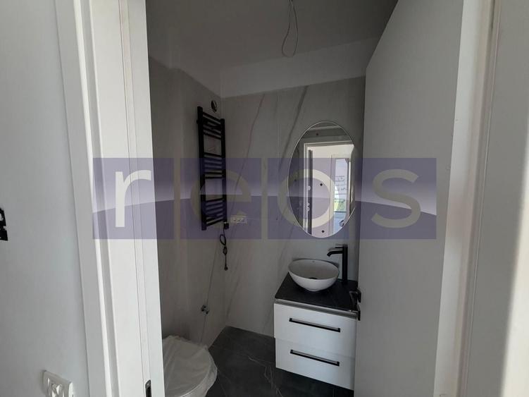 Apartament cu 4 camere, mobilat în Central