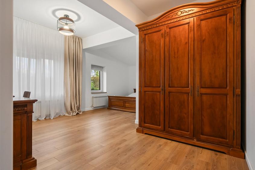 Casă individuală cu 5 camere cu Piscina în Snagov