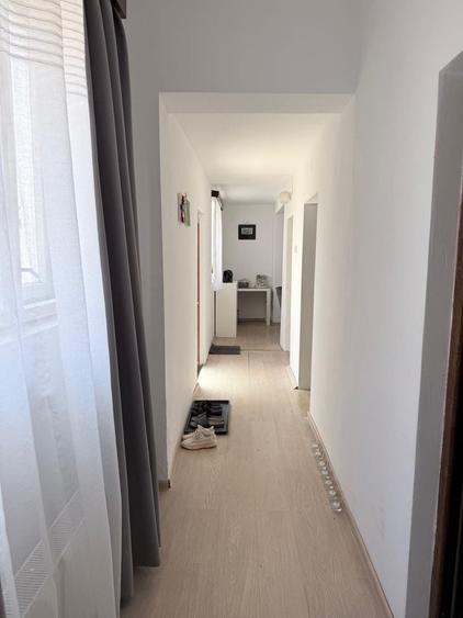 Casă cu 4 camere în Gura Văii
