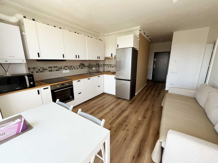 Apartament cu 2 camere decomandat în Lotrioara