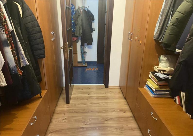 Apartament 4 camere , zona centrala - Inspectoratul Scolar , - 15