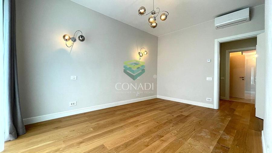 Duplex cu 5 camere cu Piscina în Iancu Nicolae