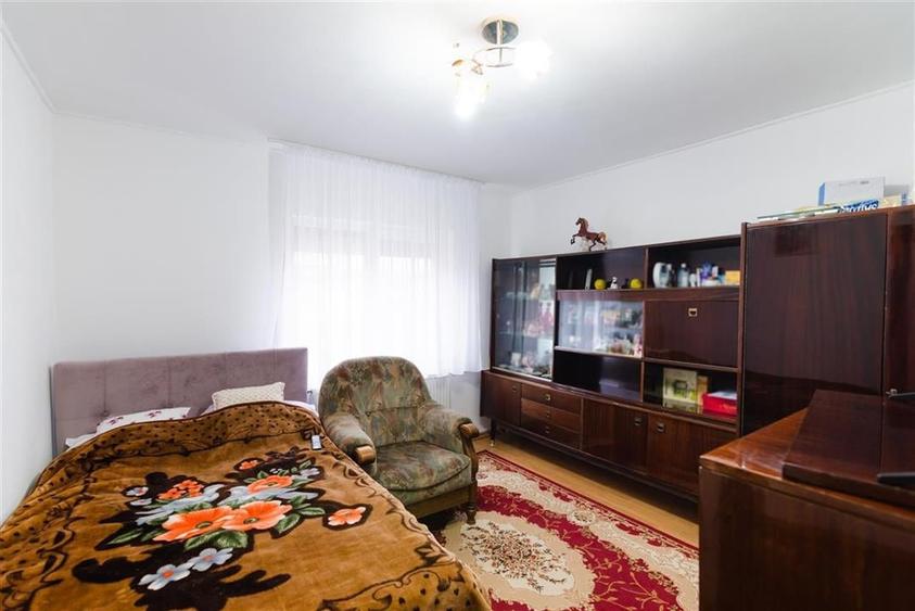 RECO Apartament cu 3 camere Piata Rogerius - 7