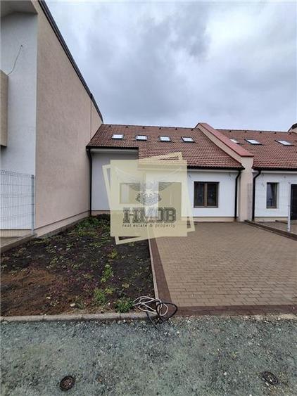 Casa rezidentiala 5 camere 2 bai  parcare  Sura Mica - 1