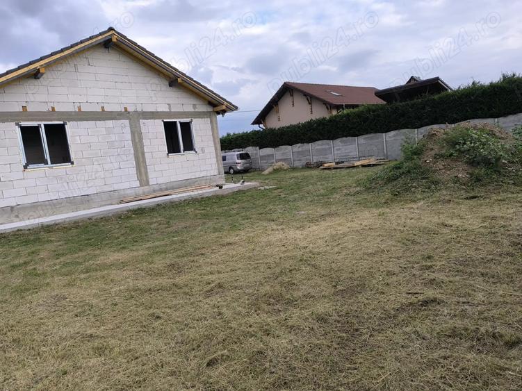 Vand casa noua in Nojorid (la ro?u) - 8