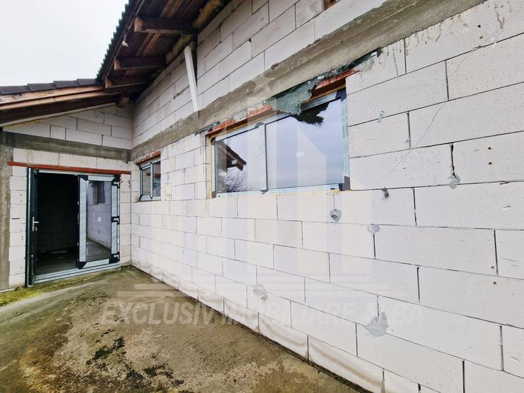 Casa de vanzare | 140 mp | 2700 mp teren | Oarda - 6