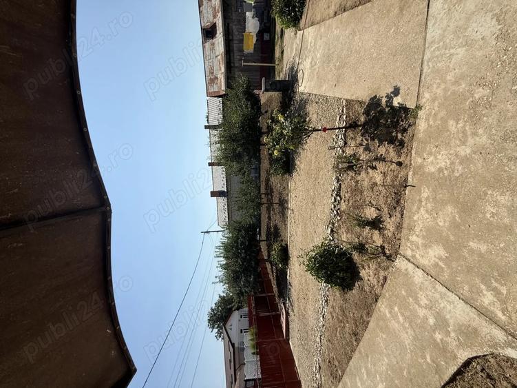 Vand Schimb casa in Romana - 4