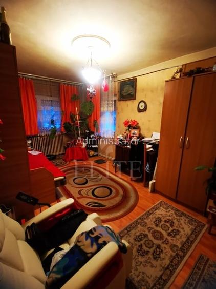 Apartament 4 camere în zona Piata Flora Apartament 4 camere în zona Piata Flora