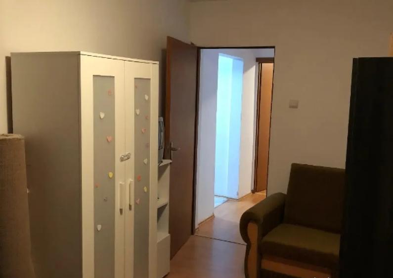 Vand sau schimb apartament cu patru camere - 3