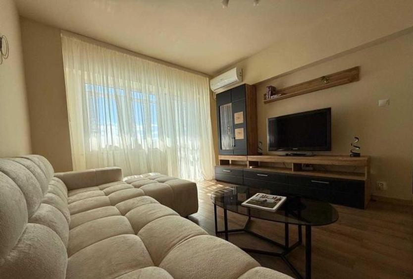 Apartament 4 camere, priveliște spectaculoasă – Piața Victoriei, 100mp. Renovat - 2