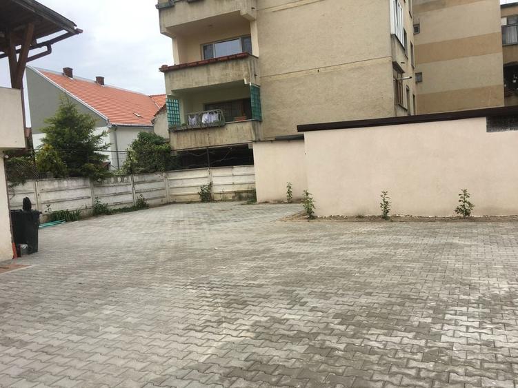 Dau in chirie spatiu pentru birou, cabinete etc in zona centrala - 2