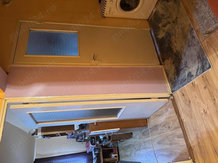 Vand garsoniera la parter in zona centrala - 4