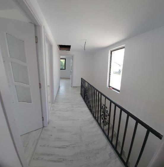 Casă cu 4 camere cu Teren 470 Mp în Vârteju