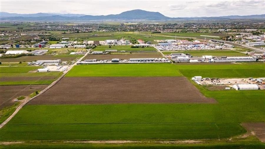 FILM! Teren intravilan, 10.000 mp, Grivitei, Brasov - 3