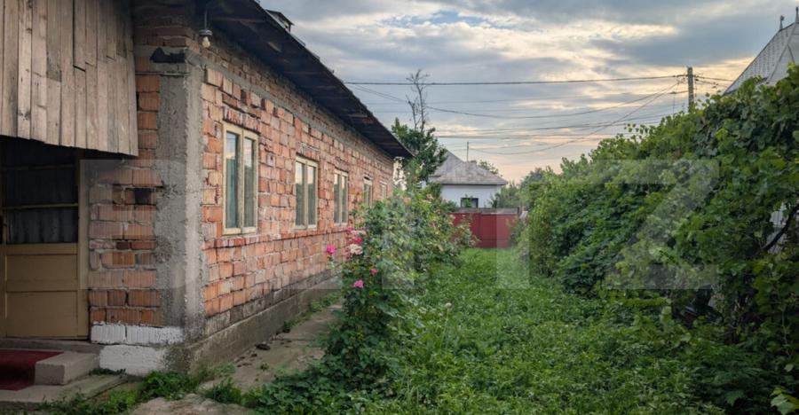 Buc?ani 80mp, teren 2540mp casa de renovat - 3