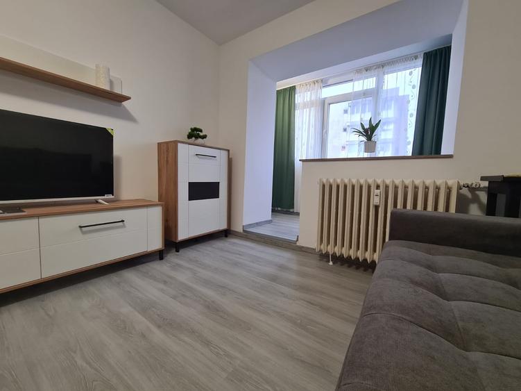 Garsoniera decomandata 4 min M 1 Decembrie DB1328 - 7