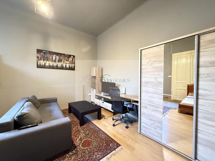 zona Hotel Hilton / Blvd 21 Decembrie / curte interioara / parcare - 3