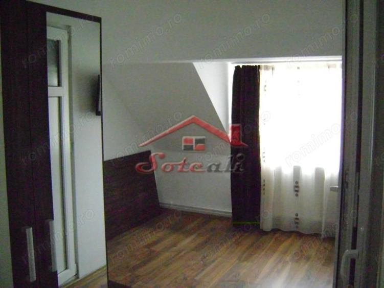 Pensiune de vanzare P+E Busteni - central - 8