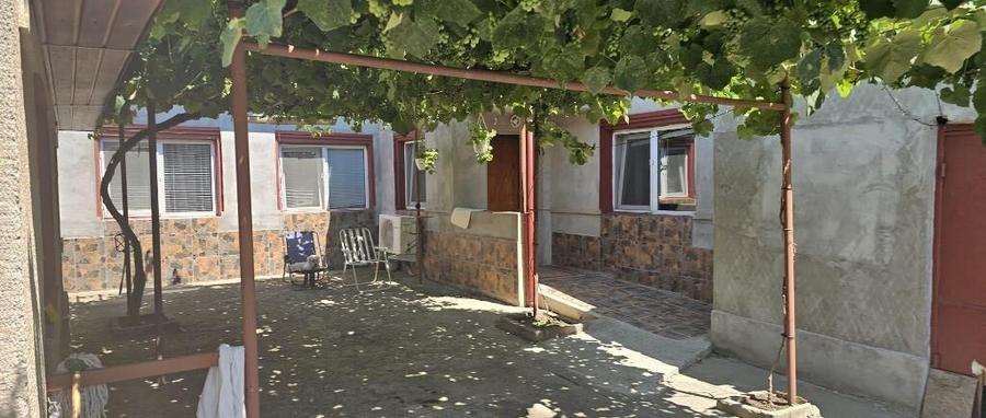 Casa la sol /Ovidiu / garaj - 1