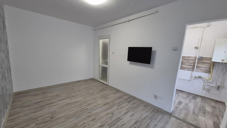 Proprietar, comision zero , ofer spre vanzare garsoniera renovata - 7