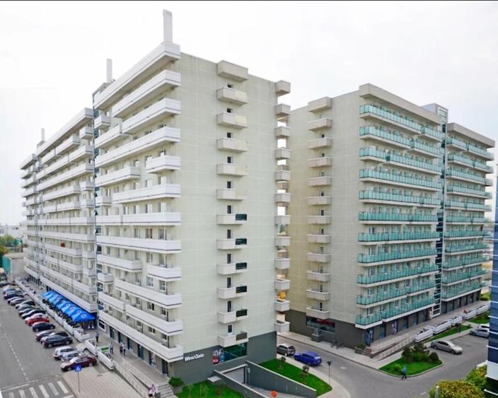 Cedez loc in camin studen?esc West Gate Studios - 1